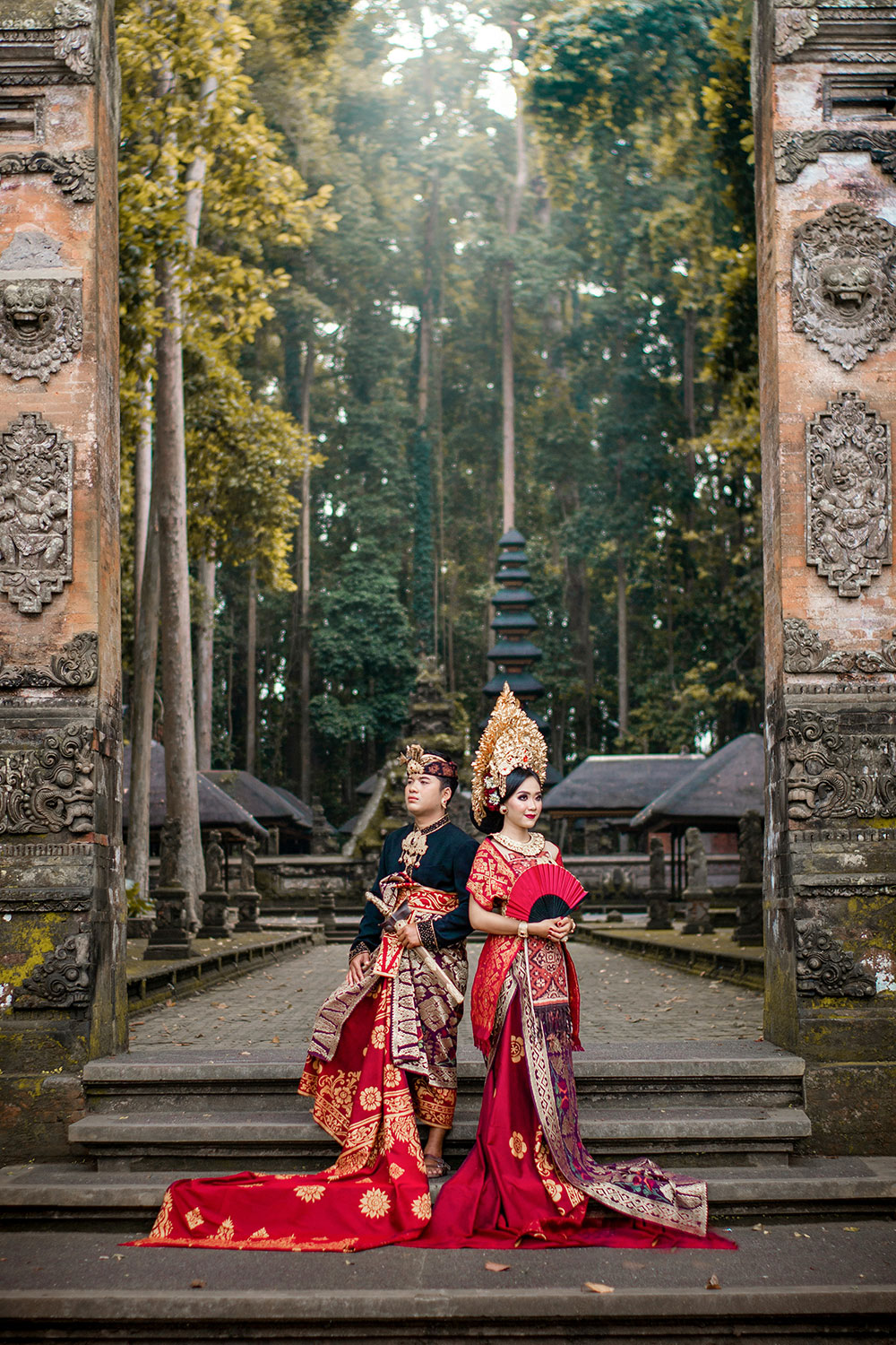 couple in traditional Balinese wedding attire