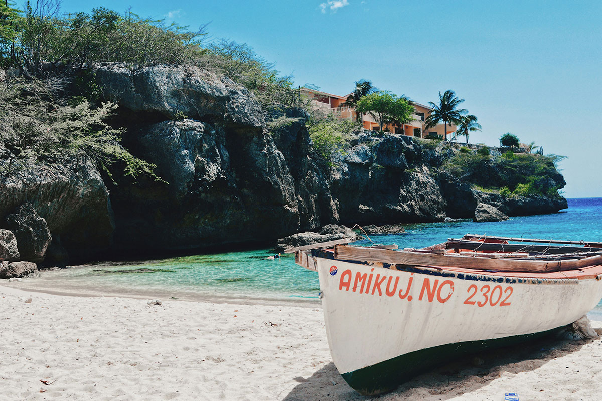 boat in Playa Lagun, a secluded cove beach in Curaçao